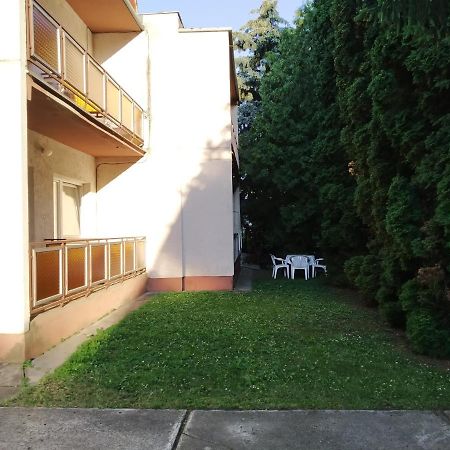 Ildikó Apartman Hajduszoboszlo Exterior foto
